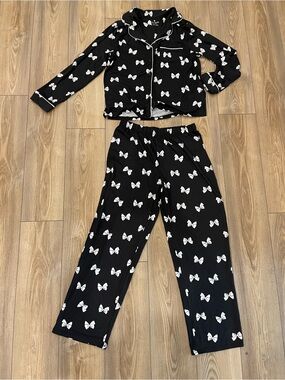 Kate Spade Black & White Bow PJ Set